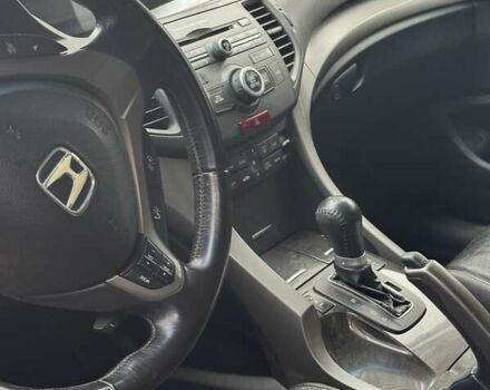 Черный Хонда Аккорд, объемом двигателя 2 л и пробегом 220 тыс. км за 8300 $, фото 3 на Automoto.ua