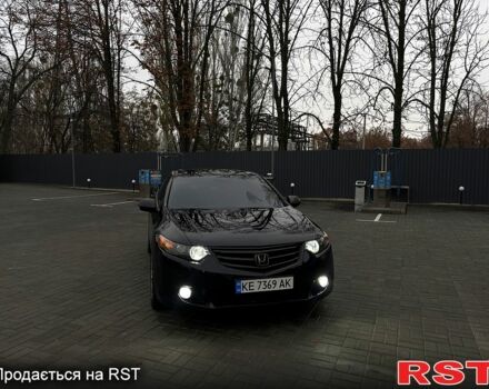 Черный Хонда Аккорд, объемом двигателя 2.4 л и пробегом 310 тыс. км за 10000 $, фото 1 на Automoto.ua