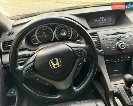 Черный Хонда Аккорд, объемом двигателя 2.35 л и пробегом 184 тыс. км за 9800 $, фото 29 на Automoto.ua