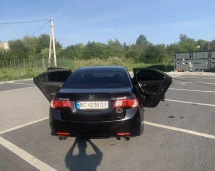 Чорний Хонда Аккорд, об'ємом двигуна 2.4 л та пробігом 170 тис. км за 11000 $, фото 7 на Automoto.ua
