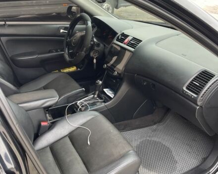 Чорний Хонда Аккорд, об'ємом двигуна 2 л та пробігом 300 тис. км за 8700 $, фото 9 на Automoto.ua