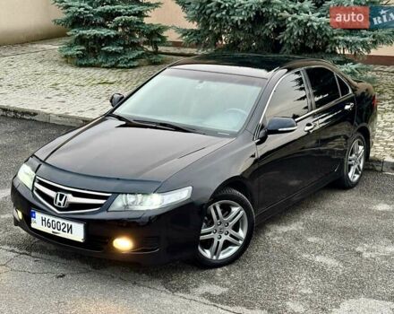 Черный Хонда Аккорд, объемом двигателя 2 л и пробегом 167 тыс. км за 8000 $, фото 1 на Automoto.ua