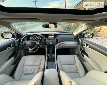 Черный Хонда Аккорд, объемом двигателя 2.35 л и пробегом 216 тыс. км за 9700 $, фото 6 на Automoto.ua
