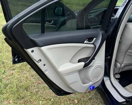 Черный Хонда Аккорд, объемом двигателя 2.4 л и пробегом 270 тыс. км за 8000 $, фото 16 на Automoto.ua