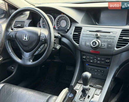 Чорний Хонда Аккорд, об'ємом двигуна 2.35 л та пробігом 258 тис. км за 9500 $, фото 7 на Automoto.ua