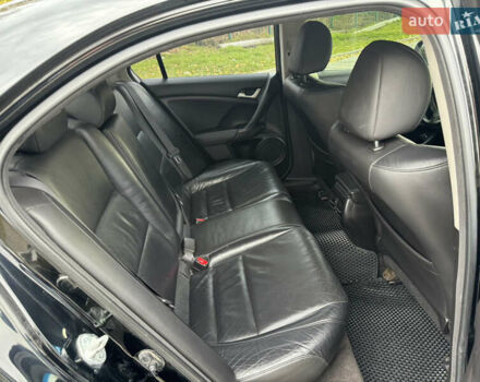 Черный Хонда Аккорд, объемом двигателя 2.35 л и пробегом 184 тыс. км за 9800 $, фото 26 на Automoto.ua