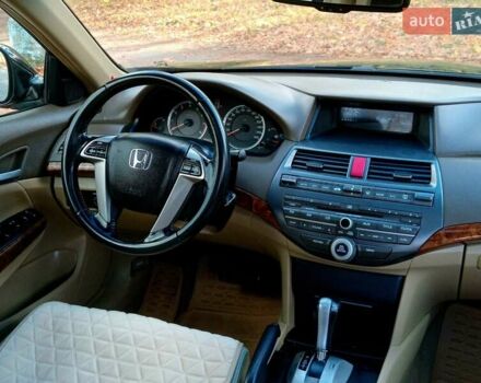Черный Хонда Аккорд, объемом двигателя 2.35 л и пробегом 177 тыс. км за 7700 $, фото 18 на Automoto.ua