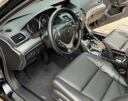 Черный Хонда Аккорд, объемом двигателя 2.4 л и пробегом 177 тыс. км за 10200 $, фото 10 на Automoto.ua