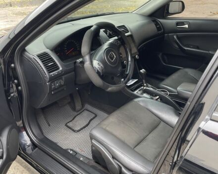 Чорний Хонда Аккорд, об'ємом двигуна 2 л та пробігом 300 тис. км за 8700 $, фото 6 на Automoto.ua