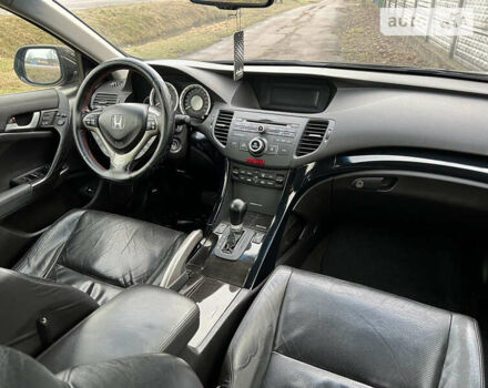 Черный Хонда Аккорд, объемом двигателя 2.4 л и пробегом 220 тыс. км за 9300 $, фото 15 на Automoto.ua