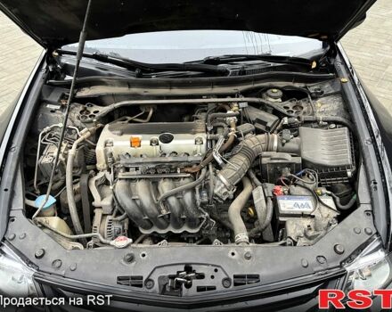 Черный Хонда Аккорд, объемом двигателя 2.4 л и пробегом 310 тыс. км за 10000 $, фото 13 на Automoto.ua