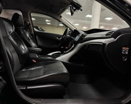 Черный Хонда Аккорд, объемом двигателя 2.4 л и пробегом 187 тыс. км за 9500 $, фото 7 на Automoto.ua