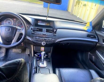 Черный Хонда Аккорд, объемом двигателя 2.4 л и пробегом 215 тыс. км за 6200 $, фото 10 на Automoto.ua