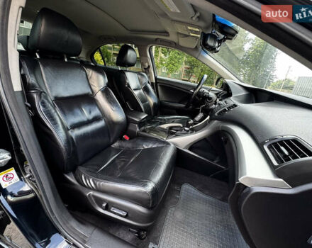 Чорний Хонда Аккорд, об'ємом двигуна 2.4 л та пробігом 235 тис. км за 12307 $, фото 11 на Automoto.ua