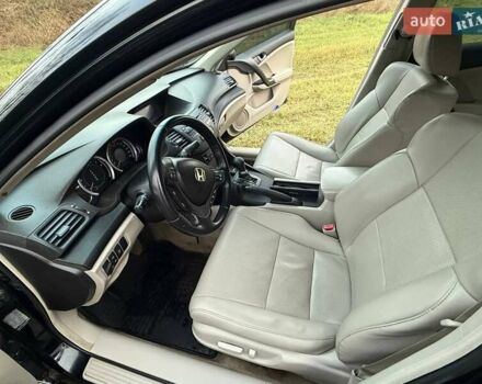 Черный Хонда Аккорд, объемом двигателя 2.4 л и пробегом 270 тыс. км за 8000 $, фото 9 на Automoto.ua