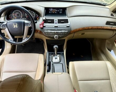 Чорний Хонда Аккорд, об'ємом двигуна 2.4 л та пробігом 310 тис. км за 6400 $, фото 4 на Automoto.ua