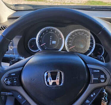 Черный Хонда Аккорд, объемом двигателя 2.4 л и пробегом 250 тыс. км за 8999 $, фото 1 на Automoto.ua