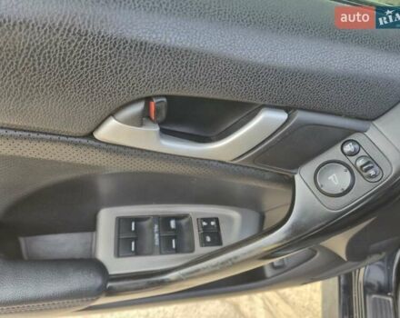 Черный Хонда Аккорд, объемом двигателя 2.35 л и пробегом 213 тыс. км за 9200 $, фото 5 на Automoto.ua