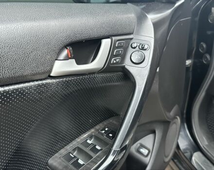 Хонда Аккорд 2009 в Киеве на Automoto.ua Черный Хонда Аккорд, объемом двигателя 2 л и пробегом 240 тыс. км за 8600 $, фото 9 на Automoto.ua