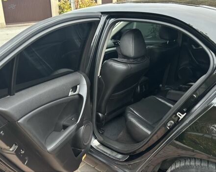 Хонда Аккорд 2009 в Киеве на Automoto.ua Черный Хонда Аккорд, объемом двигателя 2 л и пробегом 240 тыс. км за 8600 $, фото 12 на Automoto.ua