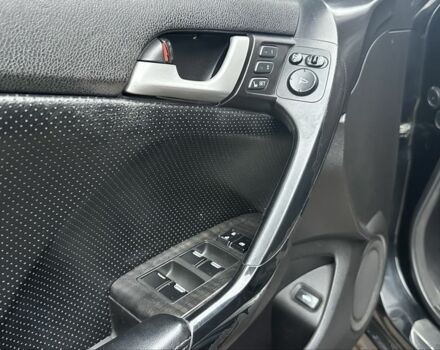 Хонда Аккорд 2009 в Киеве на Automoto.ua Черный Хонда Аккорд, объемом двигателя 2 л и пробегом 240 тыс. км за 8600 $, фото 11 на Automoto.ua