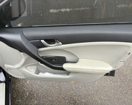 Черный Хонда Аккорд, объемом двигателя 2.4 л и пробегом 256 тыс. км за 9200 $, фото 13 на Automoto.ua