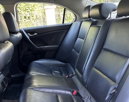 Хонда Аккорд 2009 в Умани на Automoto.ua Черный Хонда Аккорд, объемом двигателя 2 л и пробегом 254 тыс. км за 6200 $, фото 7 на Automoto.ua