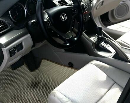 Черный Хонда Аккорд, объемом двигателя 2.4 л и пробегом 282 тыс. км за 10000 $, фото 15 на Automoto.ua