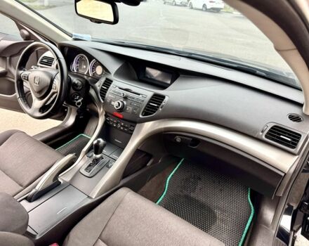 Черный Хонда Аккорд, объемом двигателя 2 л и пробегом 211 тыс. км за 9890 $, фото 19 на Automoto.ua