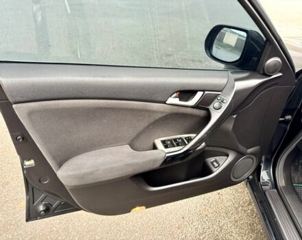 Черный Хонда Аккорд, объемом двигателя 2 л и пробегом 211 тыс. км за 9890 $, фото 13 на Automoto.ua