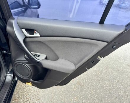 Черный Хонда Аккорд, объемом двигателя 2 л и пробегом 211 тыс. км за 9890 $, фото 17 на Automoto.ua