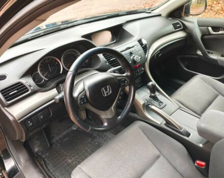 Черный Хонда Аккорд, объемом двигателя 2 л и пробегом 160 тыс. км за 9000 $, фото 1 на Automoto.ua