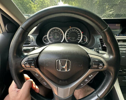 Черный Хонда Аккорд, объемом двигателя 2.35 л и пробегом 260 тыс. км за 11000 $, фото 9 на Automoto.ua