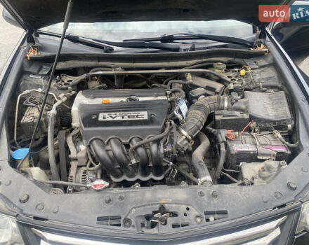 Черный Хонда Аккорд, объемом двигателя 2.35 л и пробегом 212 тыс. км за 10800 $, фото 17 на Automoto.ua