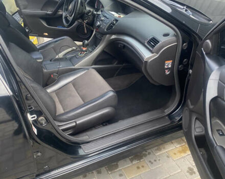 Черный Хонда Аккорд, объемом двигателя 2.35 л и пробегом 212 тыс. км за 10800 $, фото 5 на Automoto.ua