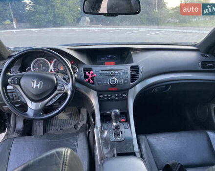 Черный Хонда Аккорд, объемом двигателя 2 л и пробегом 233 тыс. км за 6800 $, фото 7 на Automoto.ua