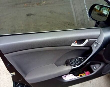 Чорний Хонда Аккорд, об'ємом двигуна 2 л та пробігом 200 тис. км за 9000 $, фото 5 на Automoto.ua