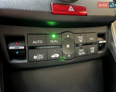 Чорний Хонда Аккорд, об'ємом двигуна 2 л та пробігом 196 тис. км за 11750 $, фото 39 на Automoto.ua