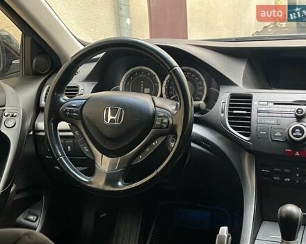 Черный Хонда Аккорд, объемом двигателя 2 л и пробегом 195 тыс. км за 10900 $, фото 35 на Automoto.ua