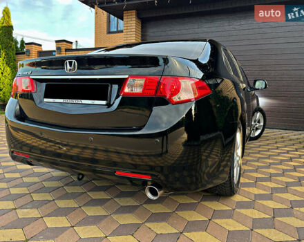 Черный Хонда Аккорд, объемом двигателя 2 л и пробегом 195 тыс. км за 10900 $, фото 25 на Automoto.ua