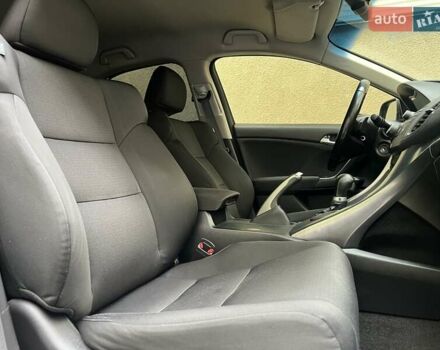 Черный Хонда Аккорд, объемом двигателя 2 л и пробегом 195 тыс. км за 10900 $, фото 31 на Automoto.ua