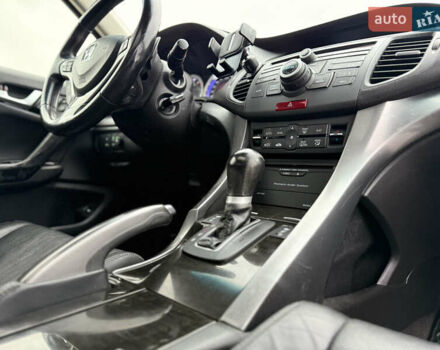 Чорний Хонда Аккорд, об'ємом двигуна 2.4 л та пробігом 177 тис. км за 10699 $, фото 21 на Automoto.ua