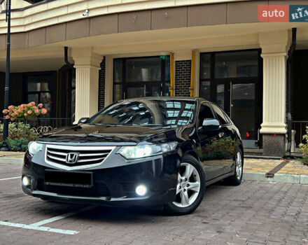 Чорний Хонда Аккорд, об'ємом двигуна 2 л та пробігом 196 тис. км за 11750 $, фото 2 на Automoto.ua