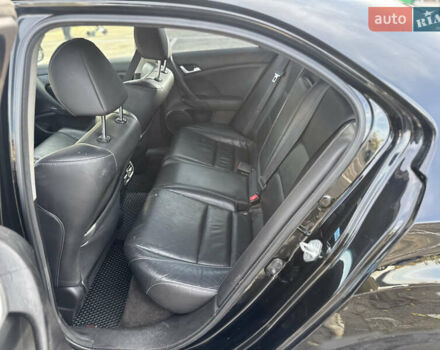 Черный Хонда Аккорд, объемом двигателя 2.35 л и пробегом 274 тыс. км за 9900 $, фото 7 на Automoto.ua