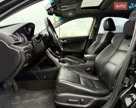 Черный Хонда Аккорд, объемом двигателя 2.4 л и пробегом 177 тыс. км за 11700 $, фото 12 на Automoto.ua