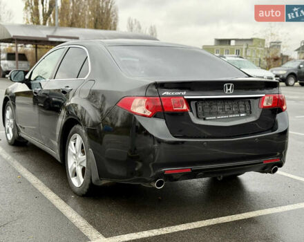 Черный Хонда Аккорд, объемом двигателя 2.4 л и пробегом 177 тыс. км за 11700 $, фото 2 на Automoto.ua