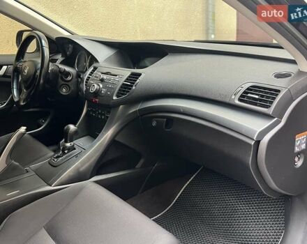 Черный Хонда Аккорд, объемом двигателя 2 л и пробегом 195 тыс. км за 10900 $, фото 32 на Automoto.ua