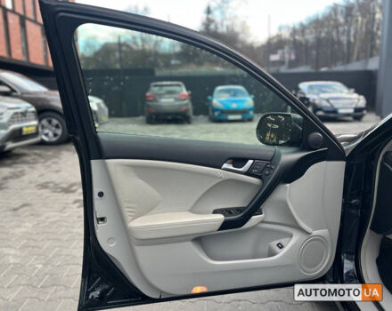 Черный Хонда Аккорд, объемом двигателя 2 л и пробегом 229 тыс. км за 9900 $, фото 6 на Automoto.ua