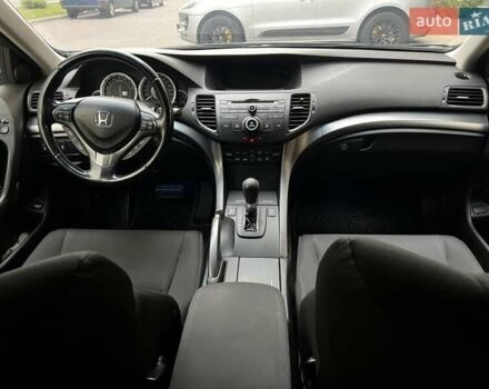 Чорний Хонда Аккорд, об'ємом двигуна 2 л та пробігом 196 тис. км за 11750 $, фото 48 на Automoto.ua