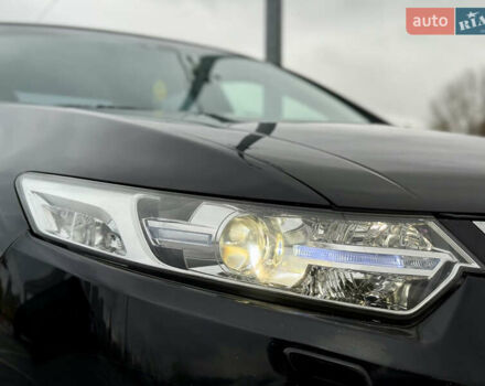 Чорний Хонда Аккорд, об'ємом двигуна 2.4 л та пробігом 177 тис. км за 10699 $, фото 5 на Automoto.ua